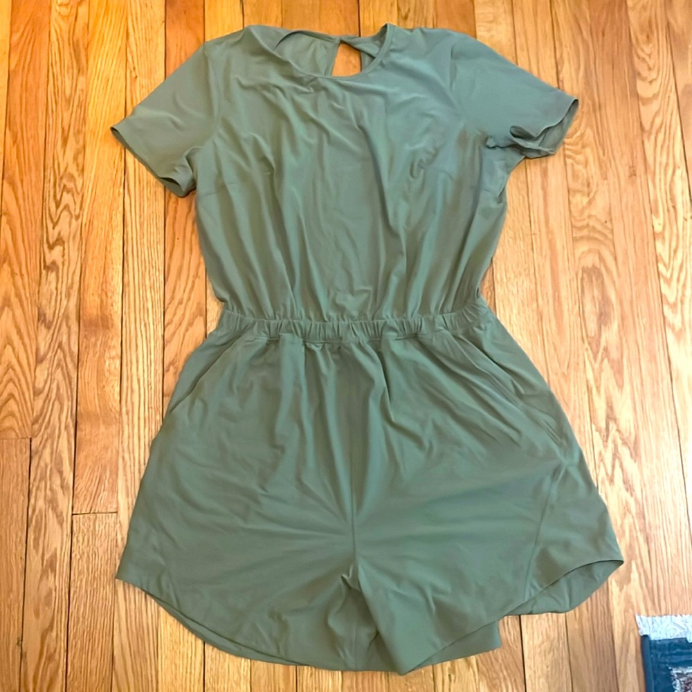 Lululemon romper